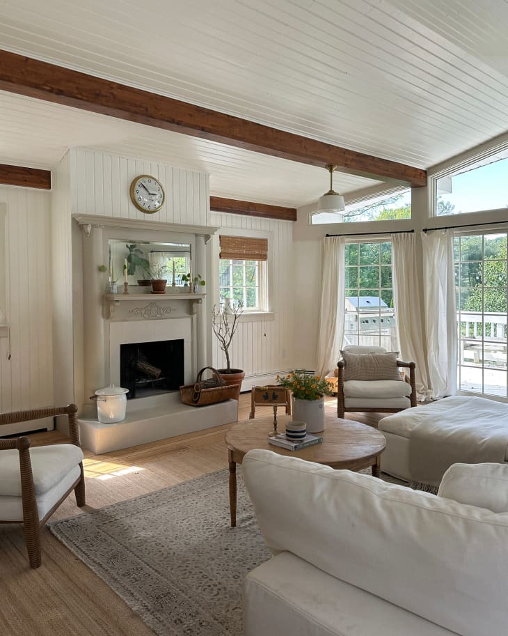 Tour a Charming Queen Anne House in Defiance, Ohio — Photos Apartment